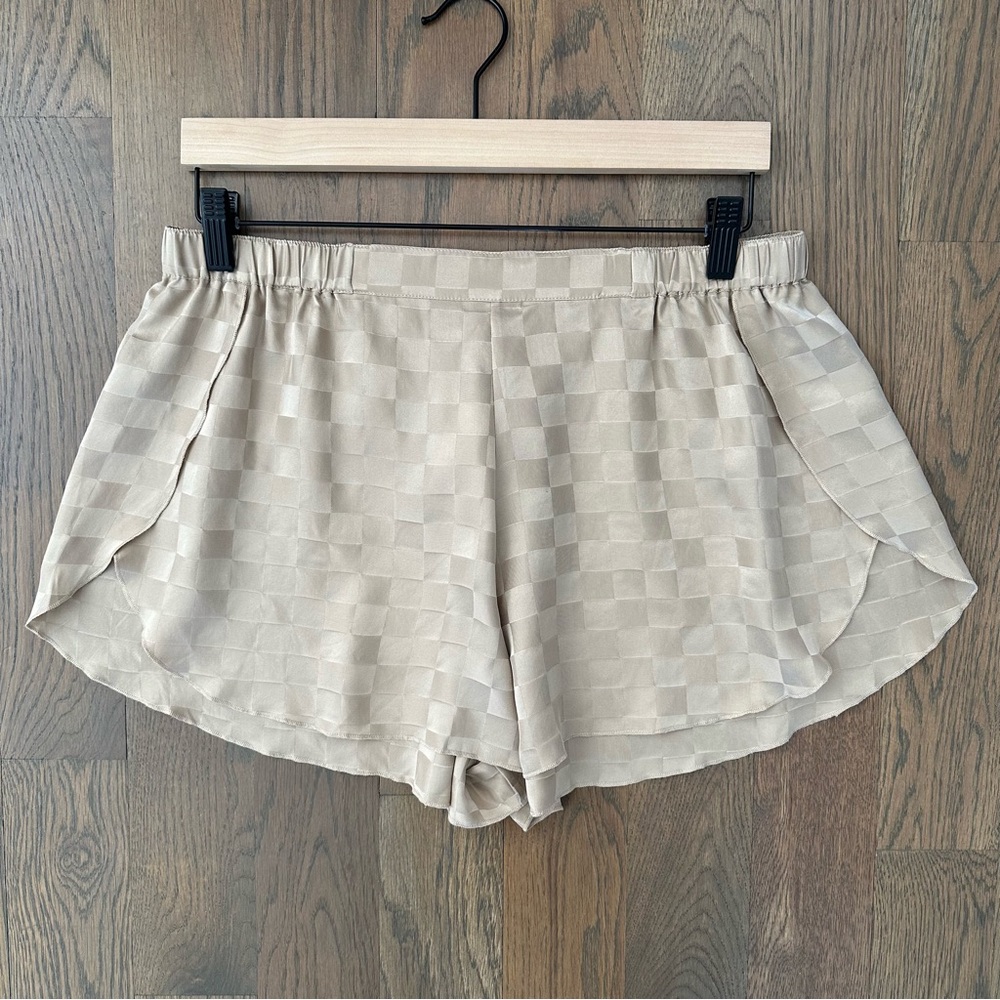 NWOT Lunya Washable 100% Silk Checkered Jacquard Silk Shorts in Golden Tan Large